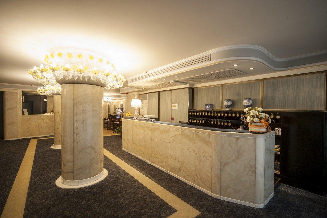 Hotel Bisanzio Ravenna Bagian luar foto
