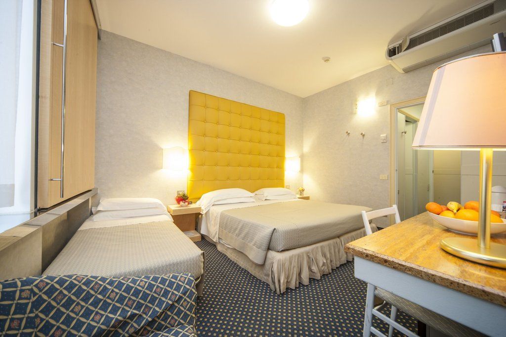 Hotel Bisanzio Ravenna Bagian luar foto